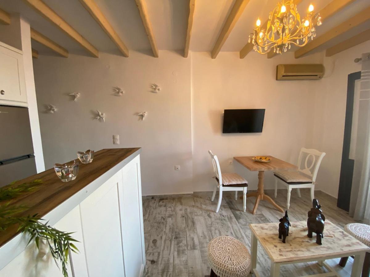 Petridi Maria Suites & Apartments Skála Zewnętrze zdjęcie